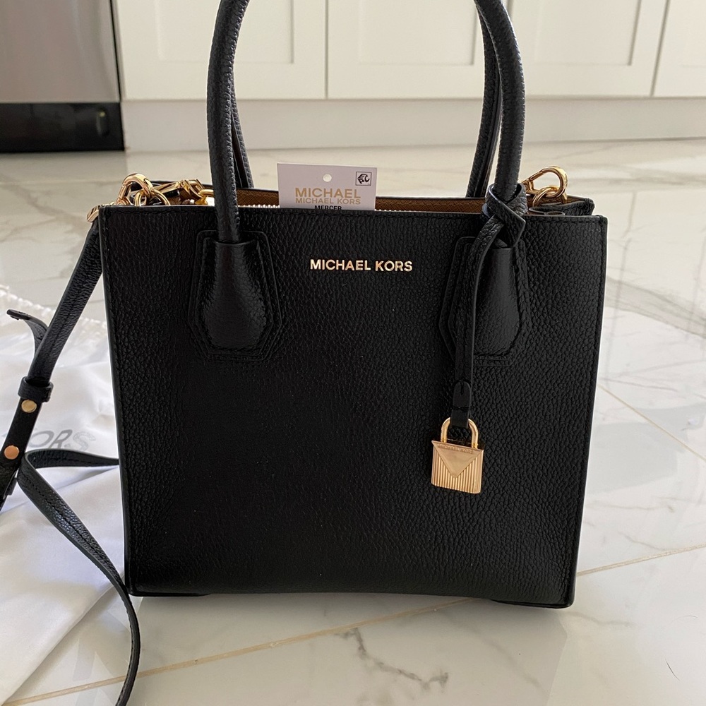 Michael Kors messenger bag - Picture 3 of 8